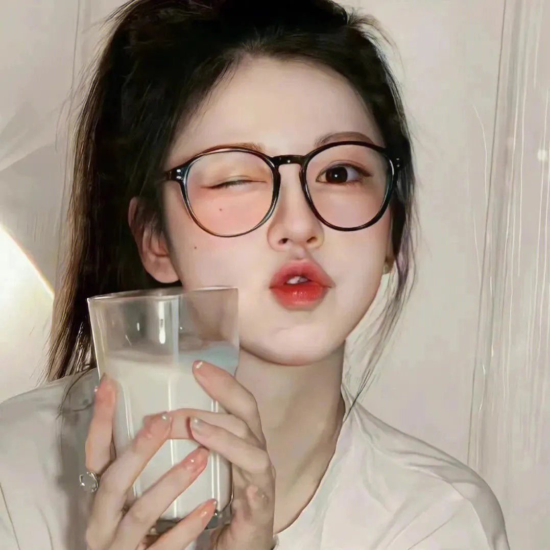 凸槌俏女警